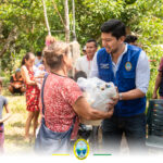 Alcalde de Alto Amazonas entrega kits de Alimentos a Damnificados de inundaciones del Caserío Suniplaya